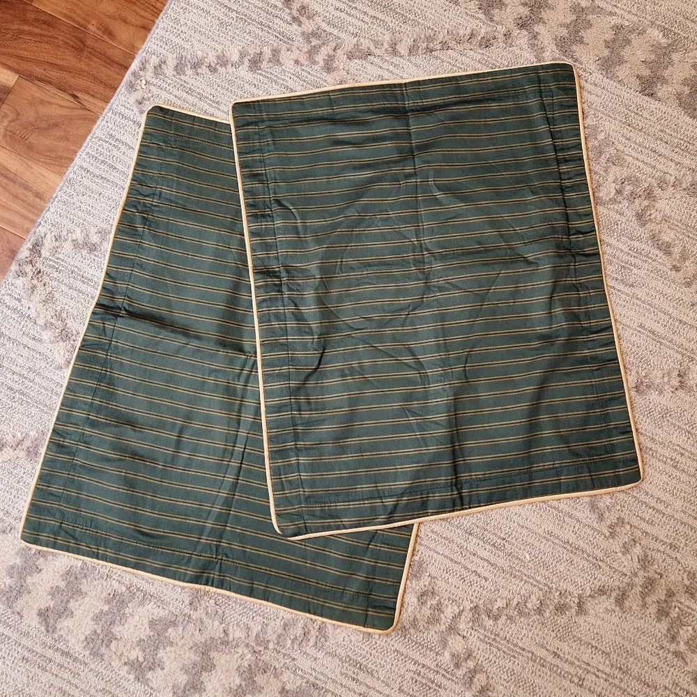 VTG ROYAL SATEEN BY 1989 KITAN 2 KING PILLOW SHAMS HUNTER GREEN GOLD STRIPED